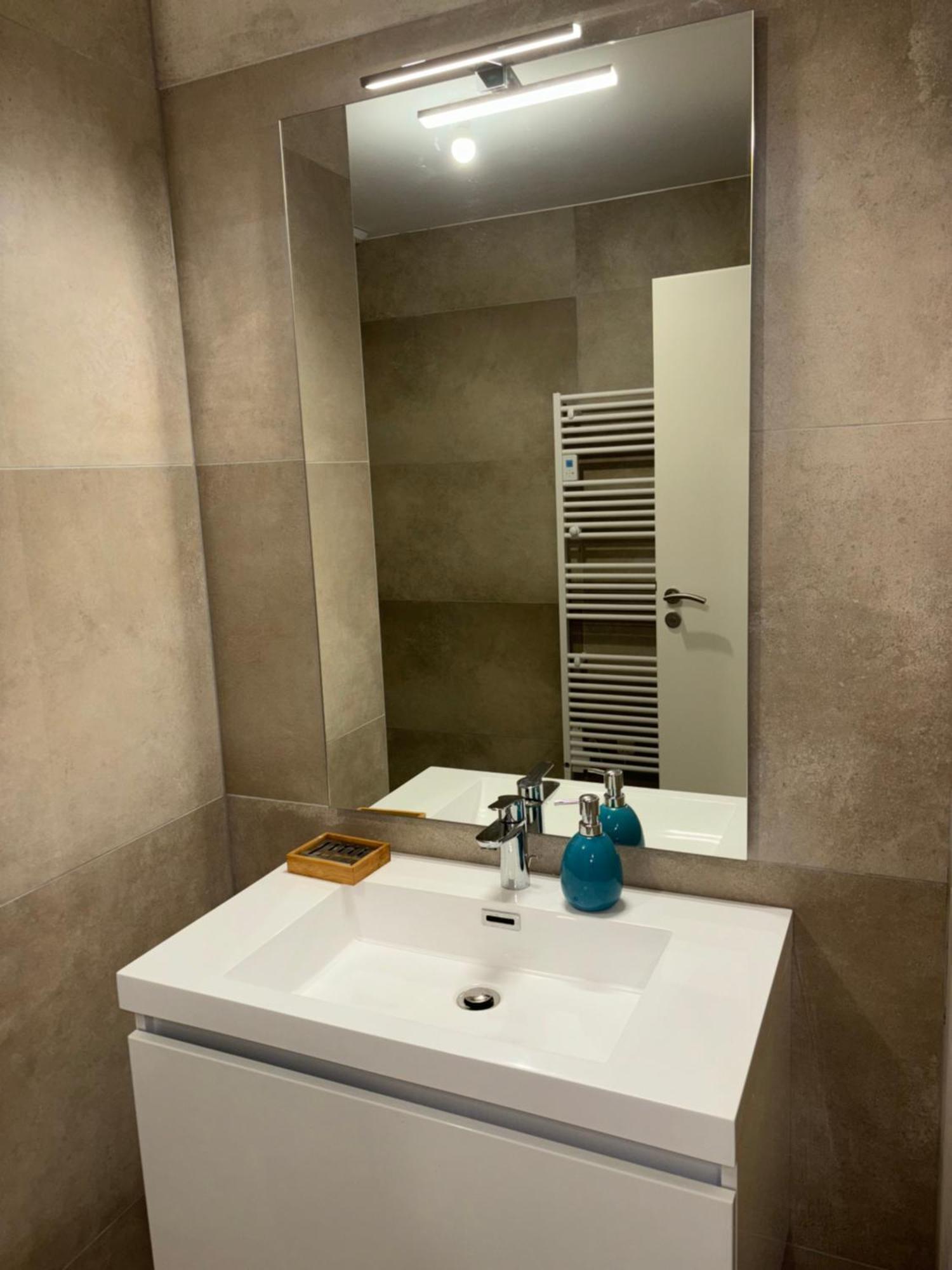 مُلووز Appartement + Parking + Terrasse المظهر الخارجي الصورة